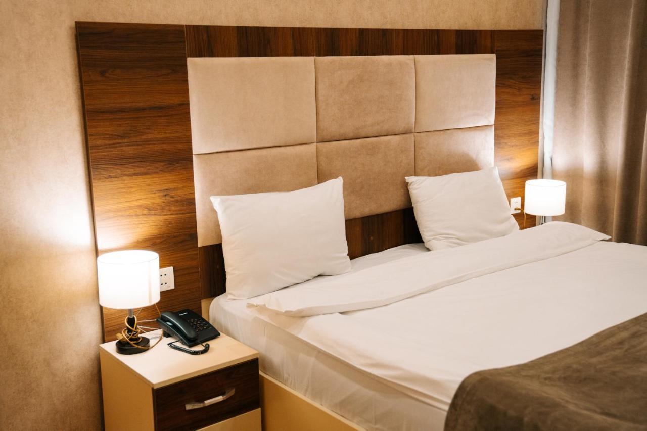 The Clocktower Hotel Baku Eksteriør bilde