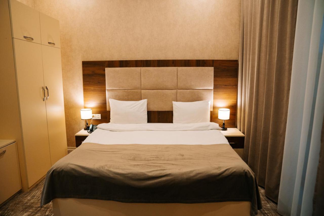 The Clocktower Hotel Baku Eksteriør bilde