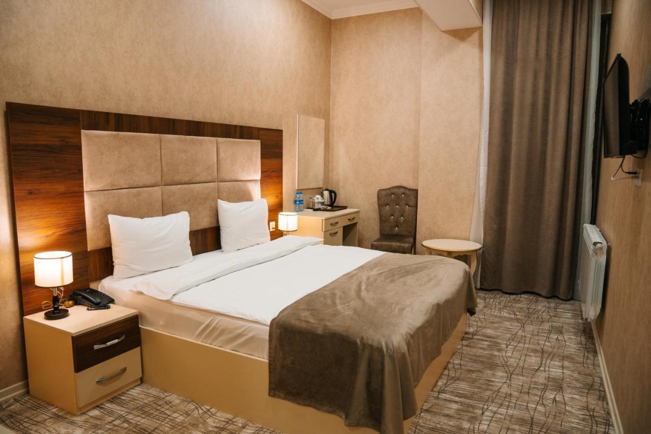 The Clocktower Hotel Baku Eksteriør bilde